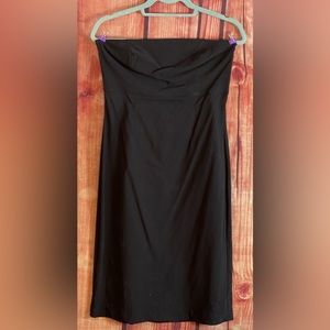 Sz 9/10 💕Express💕 Women’s Stretchy Strapless “Little Black” Dress - NWT!